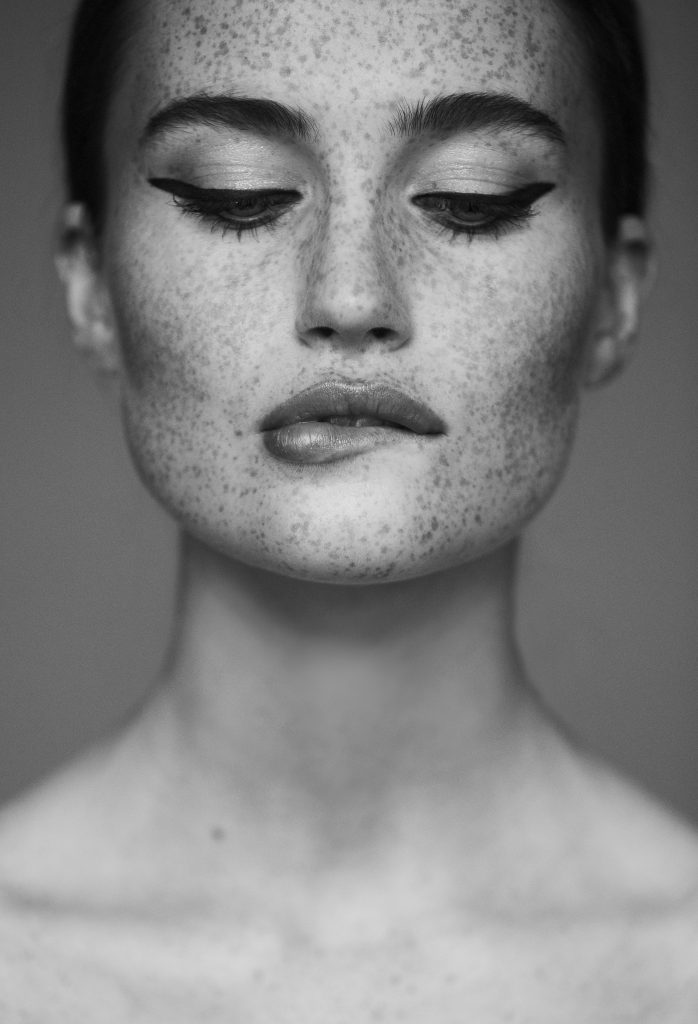 Foto: Lina Arvidsson  Modell: Emilia Blick  Makeup: Sofia Boman